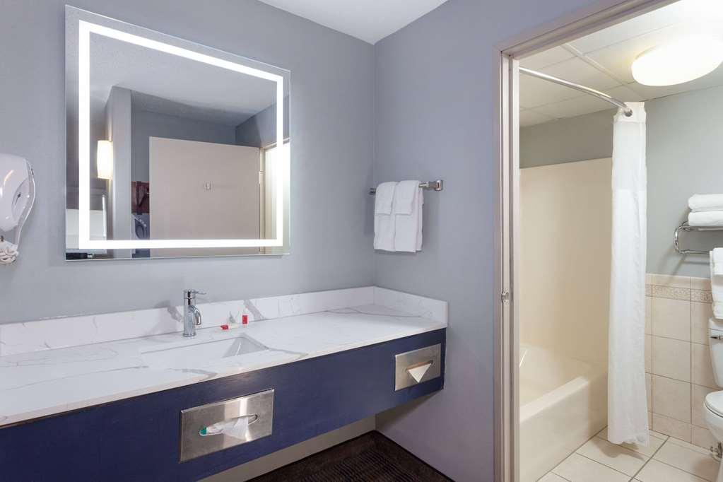 Americinn By Wyndham Peoria Habitación foto