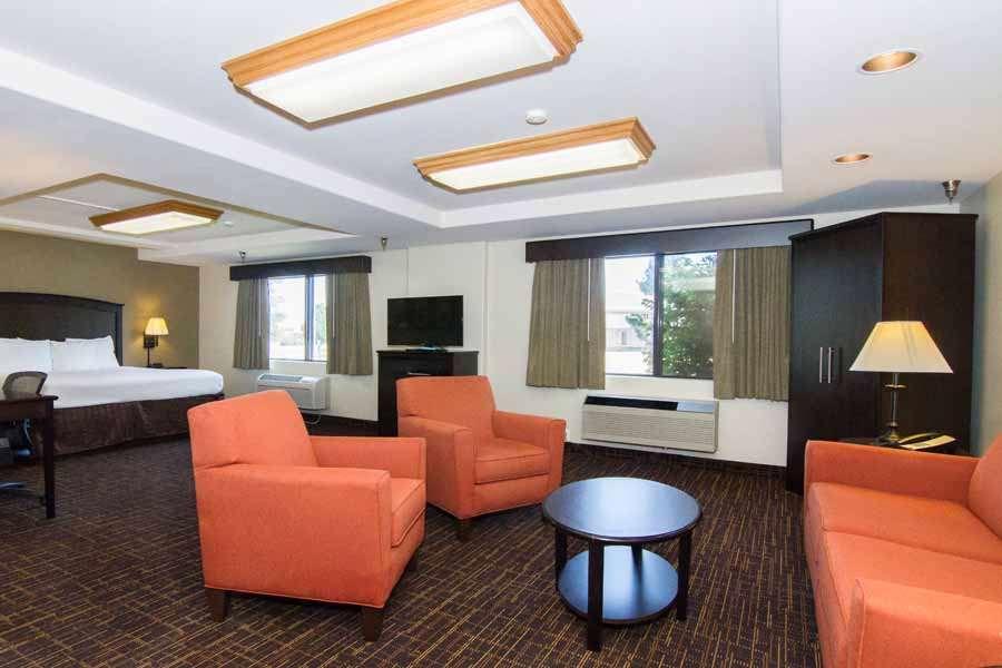 Americinn By Wyndham Peoria Habitación foto
